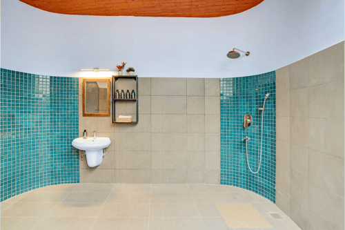Urvi Terra Luxe Suite | Pet & Eco-friendly Farmstay With Garden, Common Pool & Games Zone – 1 bedroom villa in Bengaluru, Karnataka