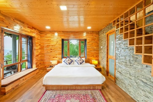 Oakwood Cottage – 2 bedroom villa in Shimla, Himachal Pradesh