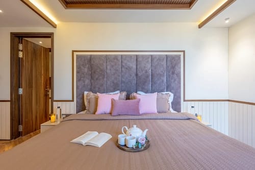 Manhattan 1804 | 3-BHK Penthouse With Stunning Views, Office & Stylish Bar – 3 bedroom villa in Jaipur, Rajasthan