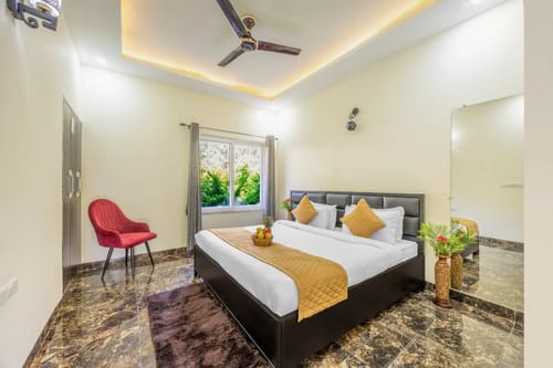 Kingdom Heartz | Elegant Pet-friendly 2-BHK Apartment With Balcony, Common Pool, Common Garden & Restaurant  – 2 bedroom villa in Nainital, Uttarakhand