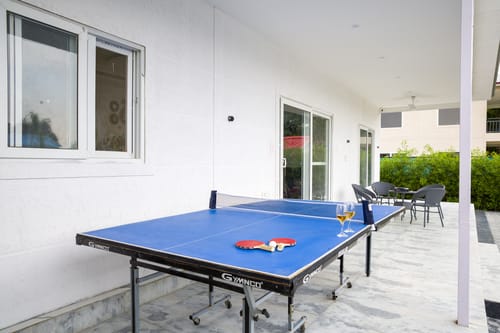 Vashisht Villa | Pet-friendly 3-BHK Farmhouse With Private Pool, Garden & Bar – 3 bedroom villa in Delhi Ncr, Delhi