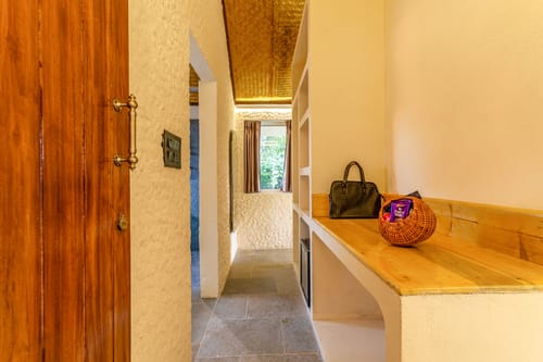 Malai | 2-Room Suite With  Private Garden, Sit out, & Plunge Pool | 15 Mins from Panch Ratnas – 2 bedroom villa in Chennai, Tamil Nadu