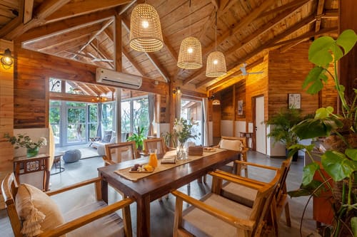 Anjee's Chalet by Vista – 4 bedroom villa in Karjat, Maharashtra