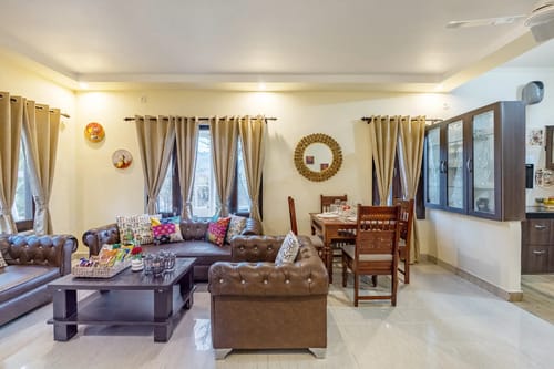 Cozy Nest | 2-BHK | Garden | Balcony | Swing | Bathtub | Bonfire Area  – 2 bedroom villa in Nainital, Uttarakhand