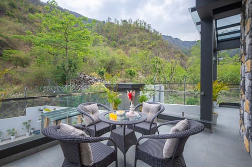 AVASAA - The House In The Wild – 4 bedroom villa in Dehradun, Uttarakhand