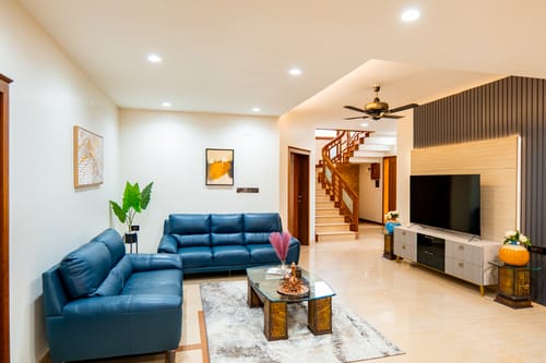 Valiyaveetil Mansion | 5-BHK Mansion With Private Pool, Home Theatre, Garden & Lift | Near New Marine Drive – 5 bedroom villa in Kochi, Kerala