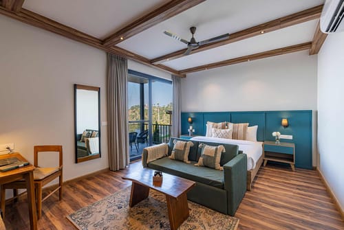 3 Rooms @ Savara w/ Heated Infinity Pool and Jacuzzi Villa in Kasauli
 – 3 bedroom villa in Kasauli, Himachal Pradesh