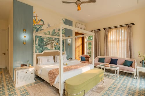 YashGeet Villa | 4-BHK | Pvt Pool | Terrace | Garden | Jacuzzi