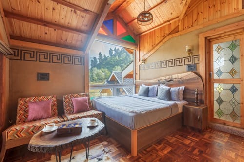 Suroor w/ Central Heating - Tangmarg