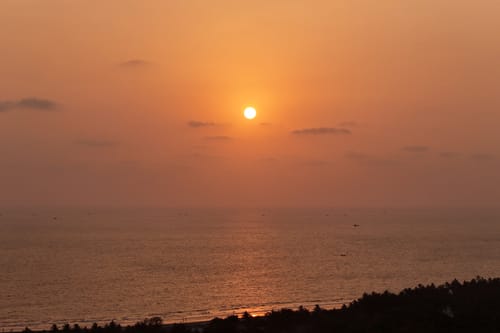 Gracias Seaora | Pet-friendly Retreat With Bathtub, Common Pool, & Restro, Close to Ashwem Beach