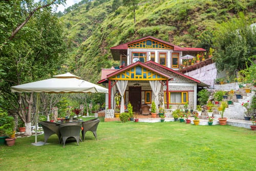 Spirits Unplugged w/ Outdoor Pool – 4 bedroom villa in Shimla, Himachal Pradesh