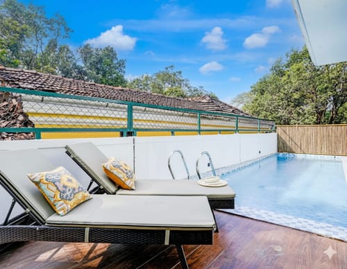 Casa Lotus | 3-BHK Villa with Private Pool, Cosy Nook, Balconies; in a Gated Complex – 3 bedroom villa in North Goa, Goa
