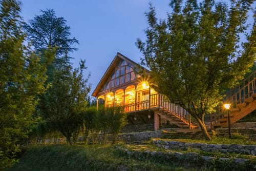 Cedarwood Cottage – 2 bedroom villa in Shimla, Himachal Pradesh
