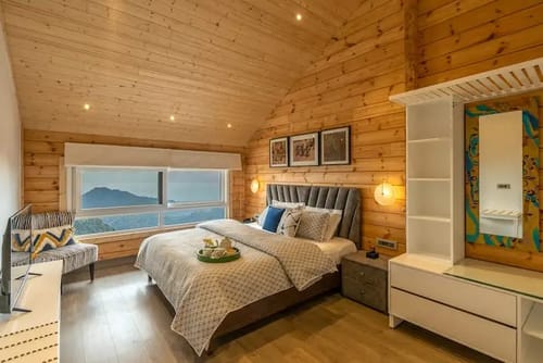 Wooden chalet @ Soul Stories ( 4 BH Luxury Villa ) – 4 bedroom villa in Mussoorie, Uttarakhand