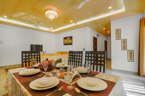 Cliff Trident | 3-BHK With Mountain Views  – 3 bedroom villa in Shimla, Himachal Pradesh
