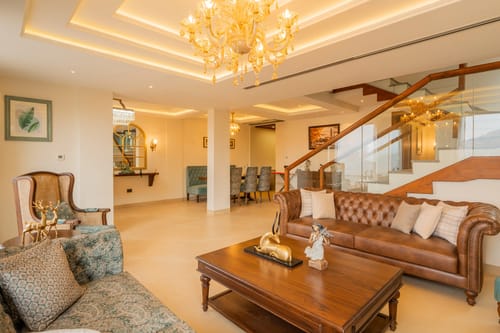 Royce Cottage | Luxe Hilltop 4-BHK Retreat With Indoor Bar, Terrace & Scenic Views