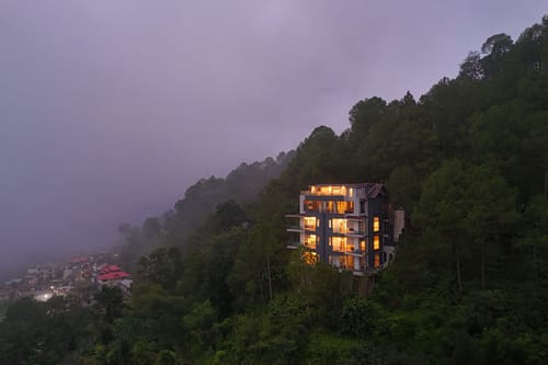 Pristine Pines – 8 bedroom villa in Kasauli, Himachal Pradesh