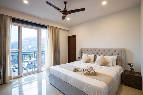 Cliff Crest | 2-BHK | Kitchen | Outdoor Sitting Area | Lift – 2 bedroom villa in Shimla, Himachal Pradesh