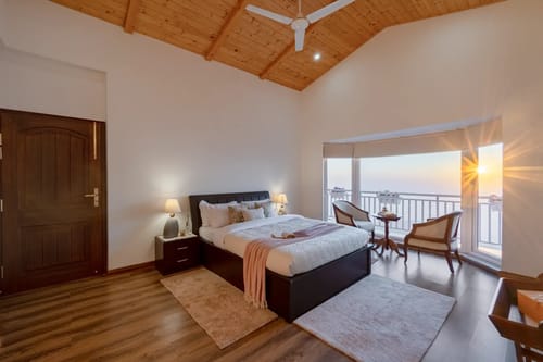 Pinehill Manor | Scenic Hillside 6-BHK Hideaway With Garden, Patio & Gazebo – 6 bedroom villa in Kasauli, Himachal Pradesh