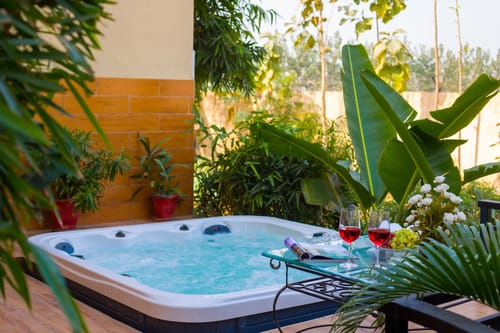 Dacha | Serene 3-BHK Escape With Garden, Jacuzzi  & Outdoor Bar – 3 bedroom villa in Delhi-ncr, Haryana