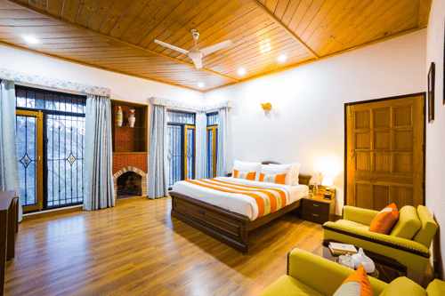 Mehar Villa | 3-BHK Hillside Retreat With Garden & Scenic Views – 3 bedroom villa in Kasauli, Himachal Pradesh