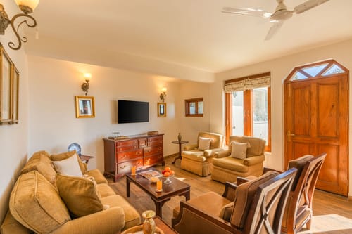 The Pink Magnolia – 4 bedroom villa in Mussoorie, Uttarakhand