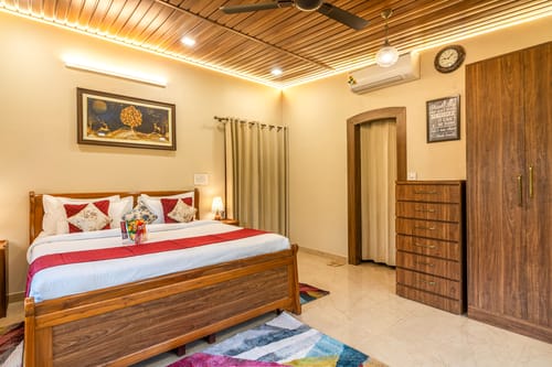 The Krishna Farmhouse | Countryside 4-BHK With Private Pool, Garden, Gazebo & Cricket Pitch – 3 bedroom villa in Delhi Ncr, Delhi