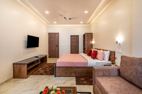 Serenity Skies Apartment – 5 bedroom villa in Nashik, Maharashtra