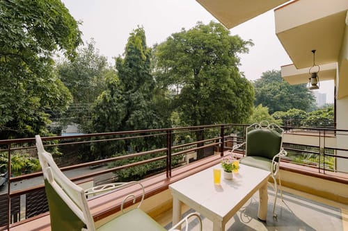 Klook @ Moets Palm Villa – 7 bedroom villa in Gurgaon, Delhi