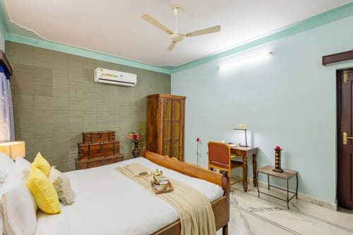 Abhimanyu Mansion Topaz | 2-BHK Haveli | Garden + Sit-Out Area | Central Location – 2 bedroom villa in Udaipur, Rajasthan