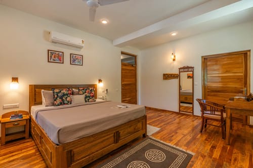 Shamrock Riverfront – 5 bedroom villa in Manali, Himachal pradesh