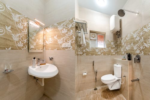 Mihirika’s Nirvana | 5-BHK With Garden, Gazebo, Bonfire Pit & Scenic Views; Near Karnataka Garden