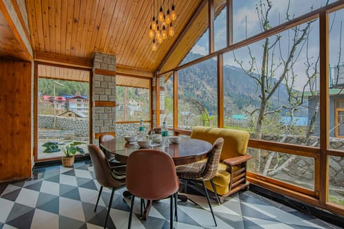 Maple @ Lost in the Alps – 3 bedroom villa in Manali, Himachal Pradesh