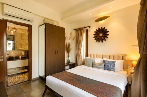 The Jazminn Alloyhall | 3-BHK Pet-friendly Apartment with Balcony | Near Bengaluru Palace – 3 bedroom villa in Bengaluru, Karnataka