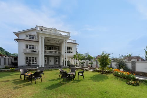 Midsummer Moon – 5 bedroom villa in Srinagar, Jammu And kashmir