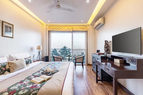 Skyline Brook | Cosy 2-BHK Apt With Scenic Views – 2 bedroom villa in Kasauli, Himachal Pradesh