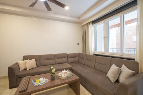 Cliff Crest | 2-BHK | Kitchen | Outdoor Sitting Area | Lift – 2 bedroom villa in Shimla, Himachal Pradesh