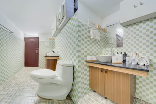 Riviera Residence Suite | Stunning Room With Shared Verandah, Sit-Out Area & Garden – 1 bedroom villa in Alappuzha, Kerala