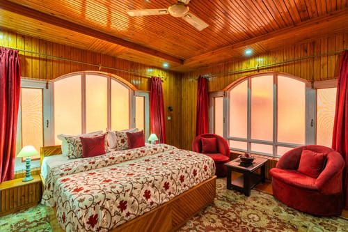 Dusk @ Wooden Arches – 2 bedroom villa in Srinagar, Jammu And kashmir