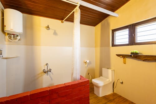 Twisted Tree Together | 2-BHK Pet-Friendly Villa with Shared Pool, Bar & Restaurant – 2 bedroom villa in Coorg, Karnataka
