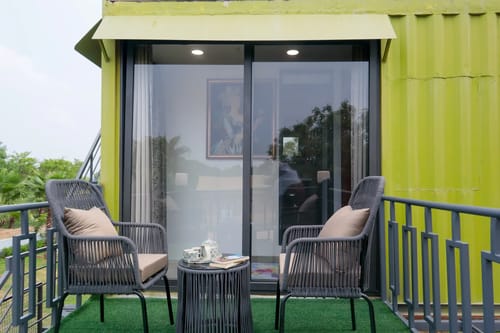 Kaimalgarh Farmstay | Pet–friendly 5-BHK Retreat With Pond, Private Pool, Gazebo & Garden