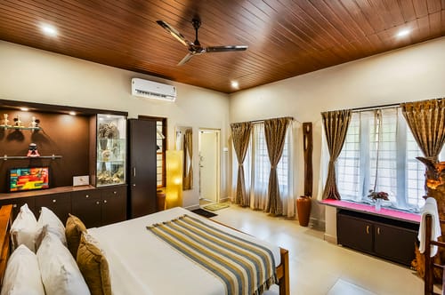 Twisted Tree | 1-Room Suite Pet-Friendly Suite with Shared Pool, Bar & Restaurant – 1 bedroom villa in Coorg, Karnataka