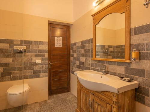 Wisteria @ Albert Estate – 6 bedroom villa in Mussoorie, Uttarakhand