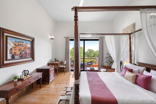 Raas Stays | 4-BHK Retreat With Private Pool, Gardens, Lounge Cum Bar & Scenic Aravali Views