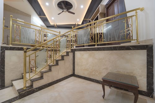 Royal Valora | Charming 5-BHK Villa With Garden, Lounge Area & Modern Comforts | near Gundamagere Lake