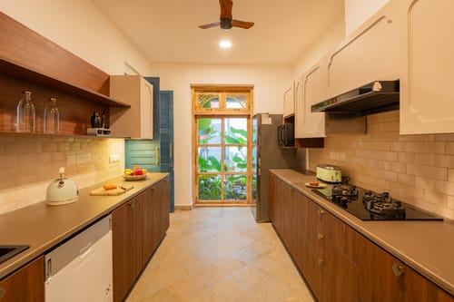 Amayah Rasa | 4-BHK Opulent Villa With Steam Room, Open Shower, Private Pool & Lift – 4 bedroom villa in North Goa, Goa