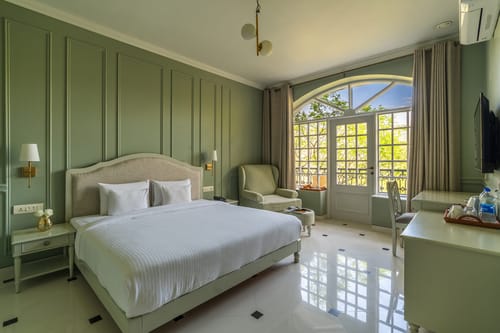 The Mansion - 8BHK – 8 bedroom villa in Kasauli, Himachal Pradesh