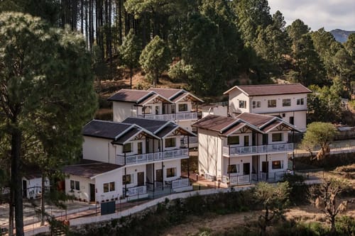 Flame @ Hill Top Heaven – 6 bedroom villa in Lansdowne, Uttarakhand
