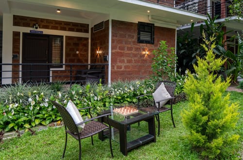 Avocado Cottages Premium Suite | Pet-friendly Stay With Private Patio & Common Garden Amid Avocado & Coffee Estate Plantation – 1 bedroom villa in Coorg, Karnataka