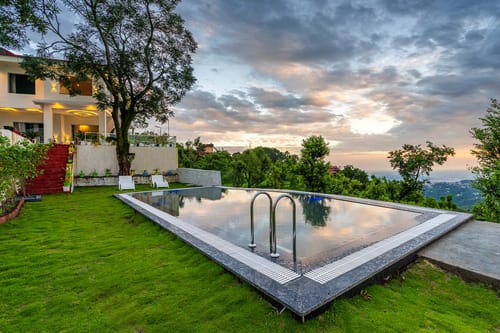 Cedar Haven - Nahan W/Outdoor Infinity Pool – 5 bedroom villa in Kasauli, Himachal Pradesh
